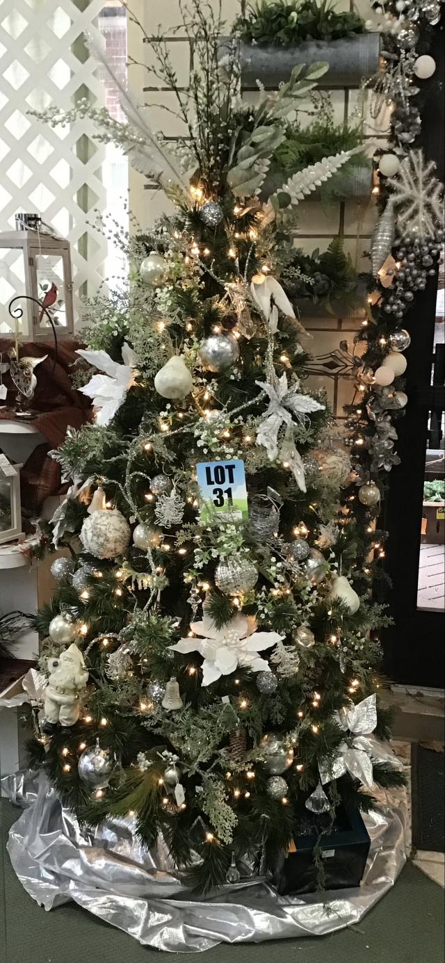 #31 - Decorative Christmas tree